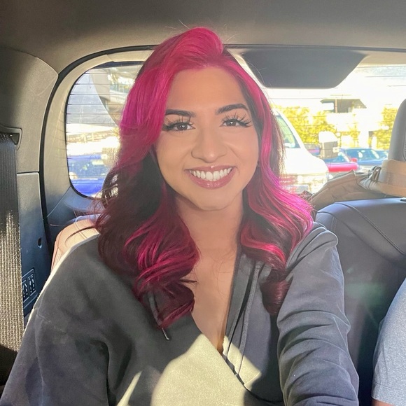 Meet your Posher, Anyesah - Picture 1 of 1